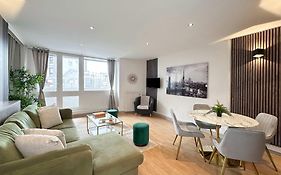 Spacious & Luxurious Flat In Montparnasse